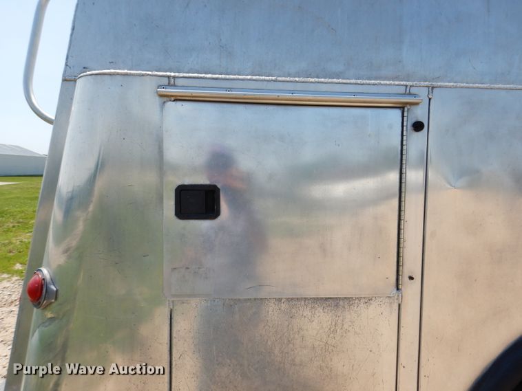 image for item IQ9702 1992 Ford LS8000  fuel truck