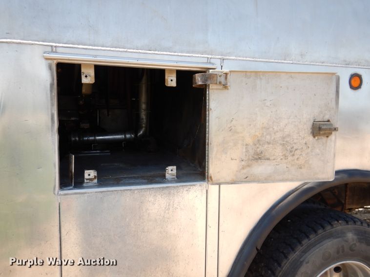 image for item IQ9702 1992 Ford LS8000  fuel truck