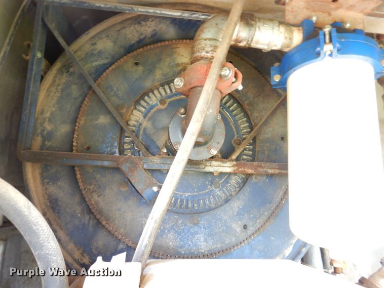 image for item IQ9702 1992 Ford LS8000  fuel truck