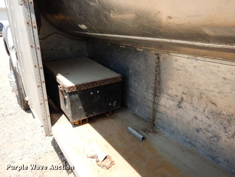 image for item IQ9702 1992 Ford LS8000  fuel truck