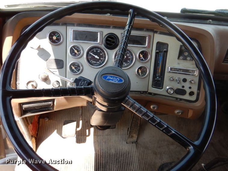 image for item IQ9702 1992 Ford LS8000  fuel truck