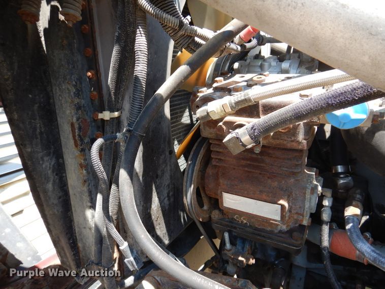 image for item IQ9702 1992 Ford LS8000  fuel truck