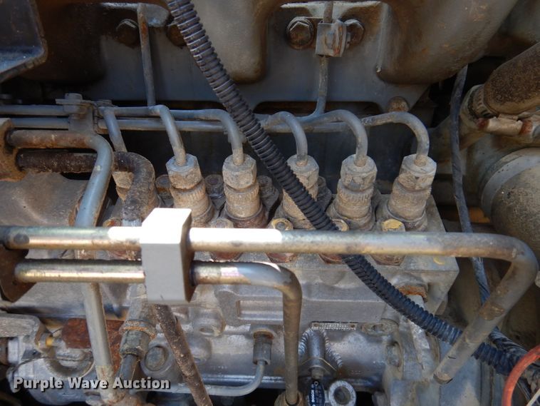 image for item IQ9702 1992 Ford LS8000  fuel truck