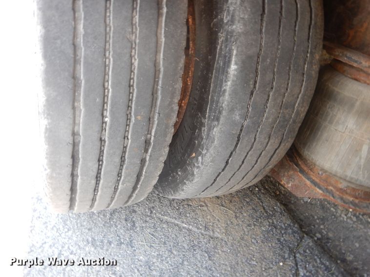 image for item IT9172 2008 Trail King TK110HT-443  drop deck equipment trailer