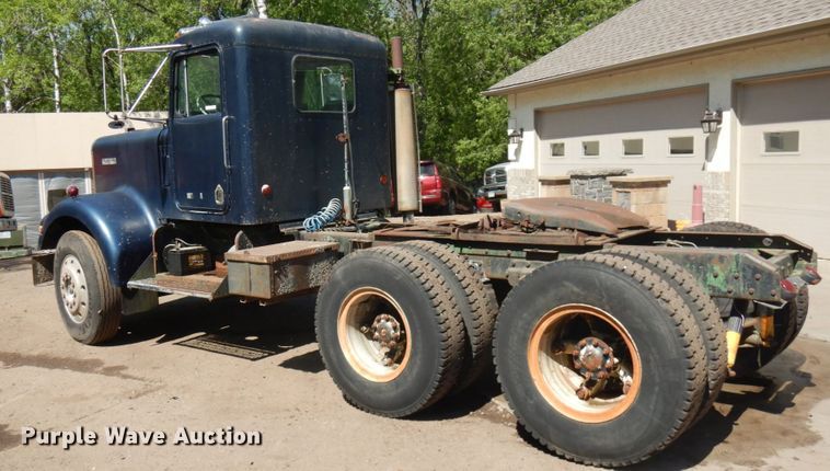 image for item IT9417 1972 Kenworth W923  semi truck