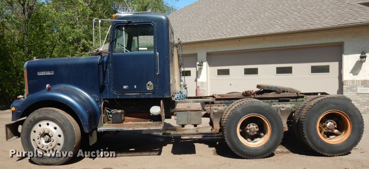 image for item IT9417 1972 Kenworth W923  semi truck