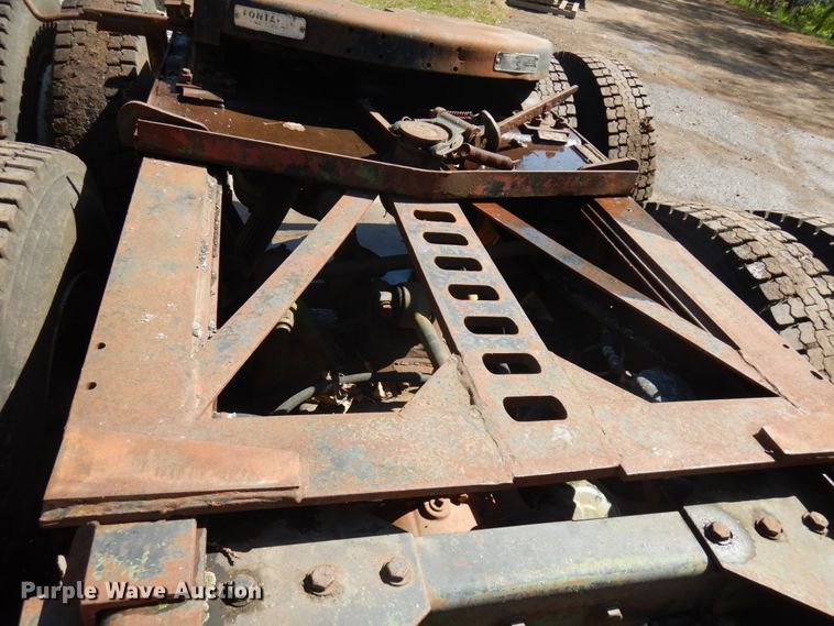 image for item IT9417 1972 Kenworth W923  semi truck