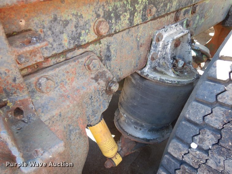 image for item IT9417 1972 Kenworth W923  semi truck