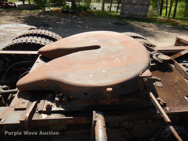 image for item IT9417 1972 Kenworth W923  semi truck