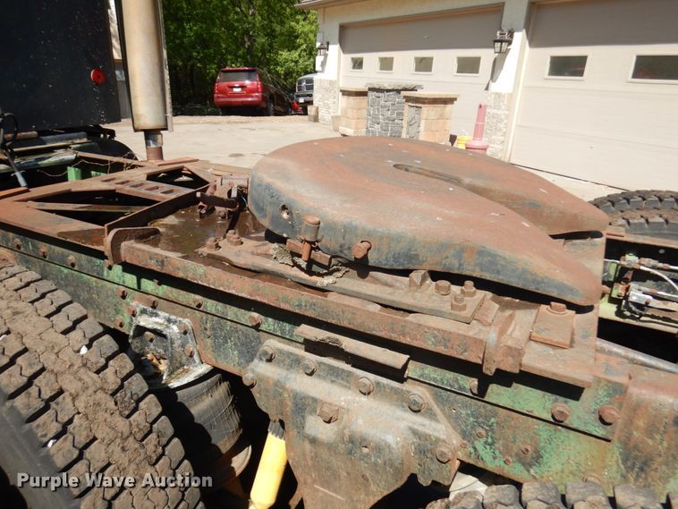 image for item IT9417 1972 Kenworth W923  semi truck