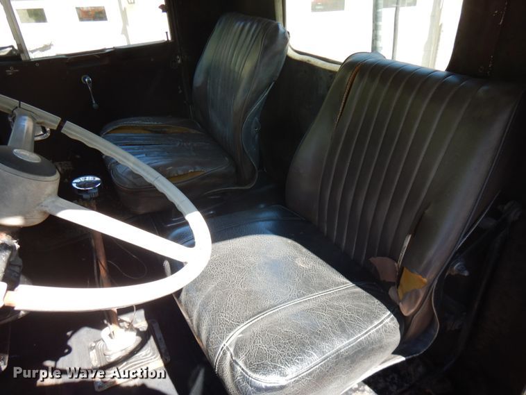 image for item IT9417 1972 Kenworth W923  semi truck