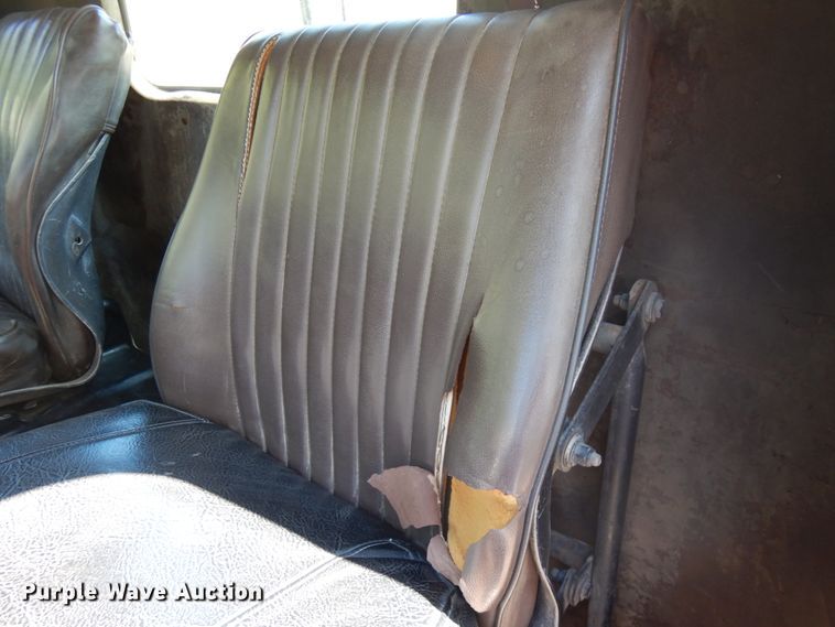 image for item IT9417 1972 Kenworth W923  semi truck