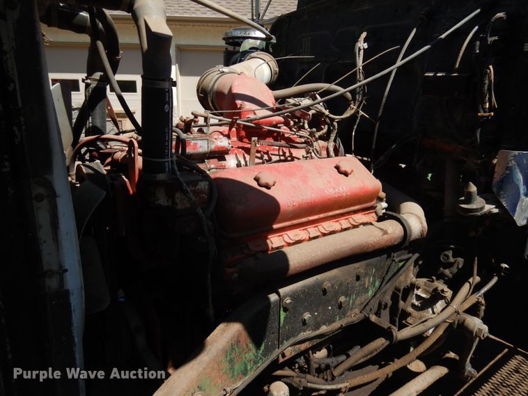 image for item IT9417 1972 Kenworth W923  semi truck