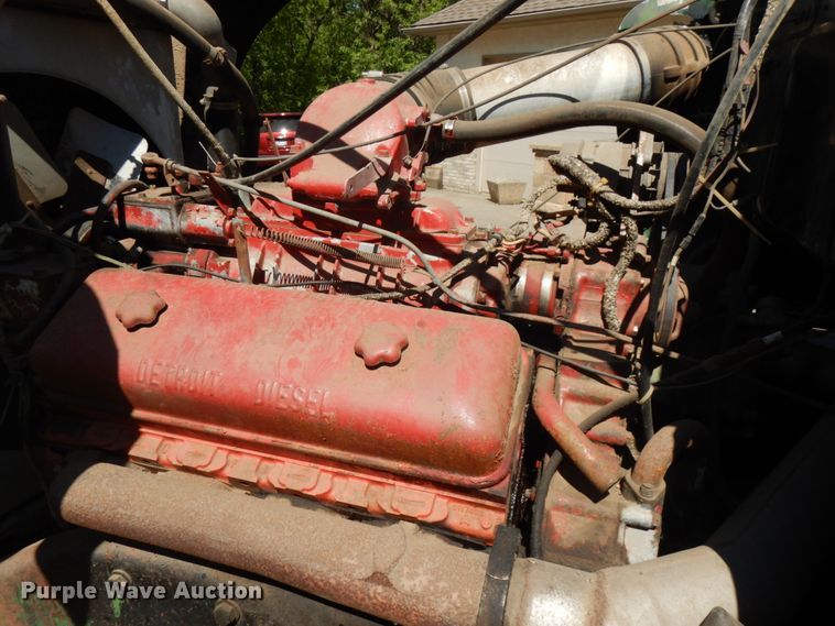 image for item IT9417 1972 Kenworth W923  semi truck