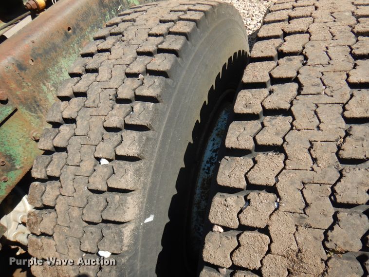 image for item IT9417 1972 Kenworth W923  semi truck