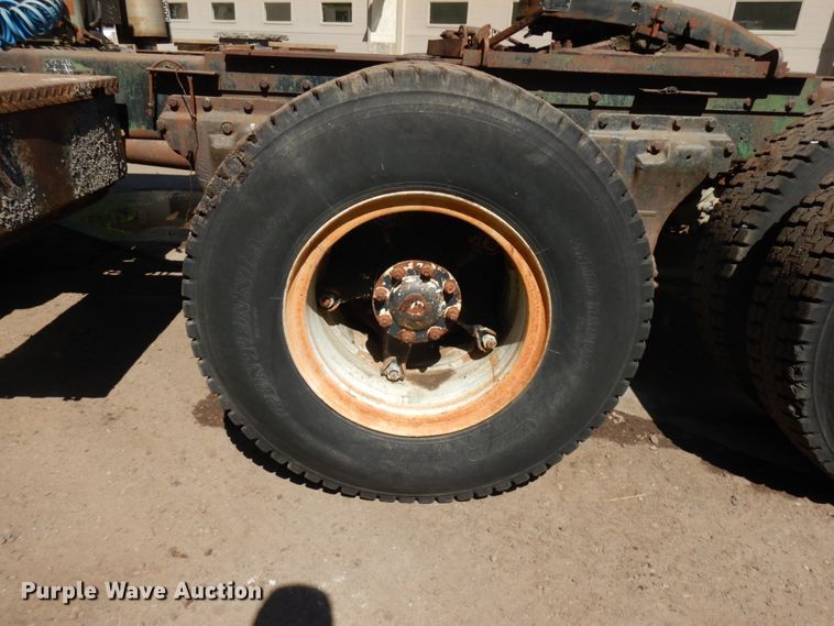 image for item IT9417 1972 Kenworth W923  semi truck