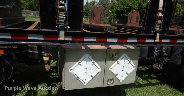 image for item IT9545 2015 International 4400  flatbed truck