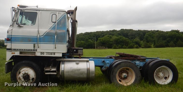 image for item JY9735 1975 International Transtar II  semi truck