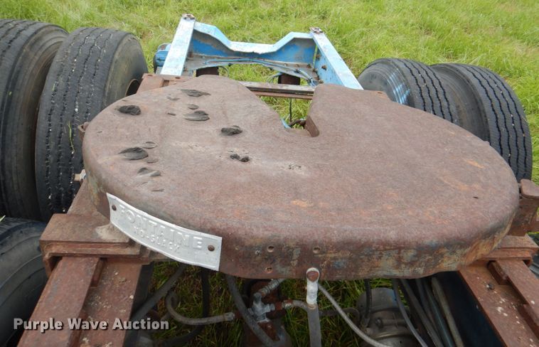 image for item JY9735 1975 International Transtar II  semi truck