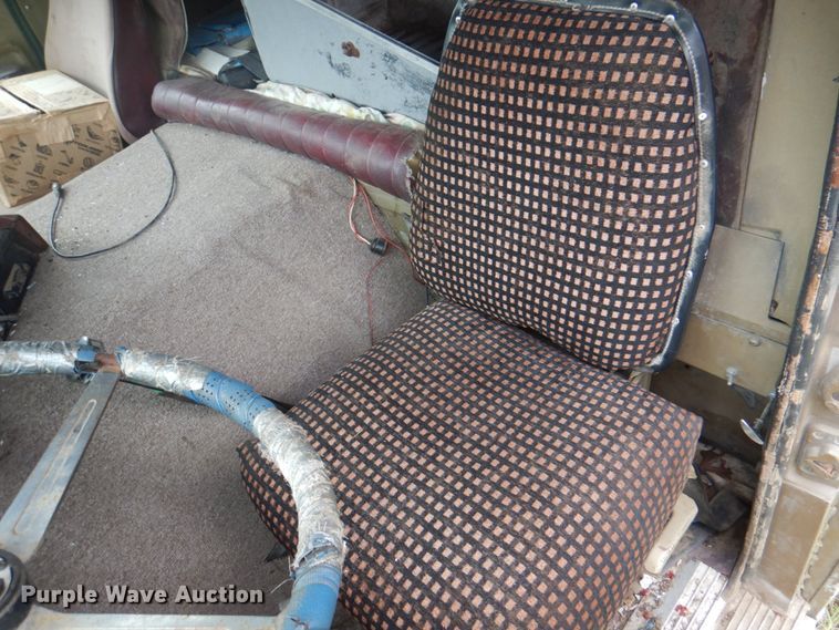 image for item JY9735 1975 International Transtar II  semi truck