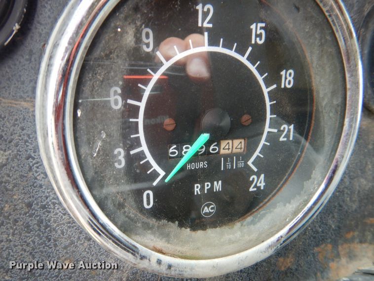 image for item JY9735 1975 International Transtar II  semi truck