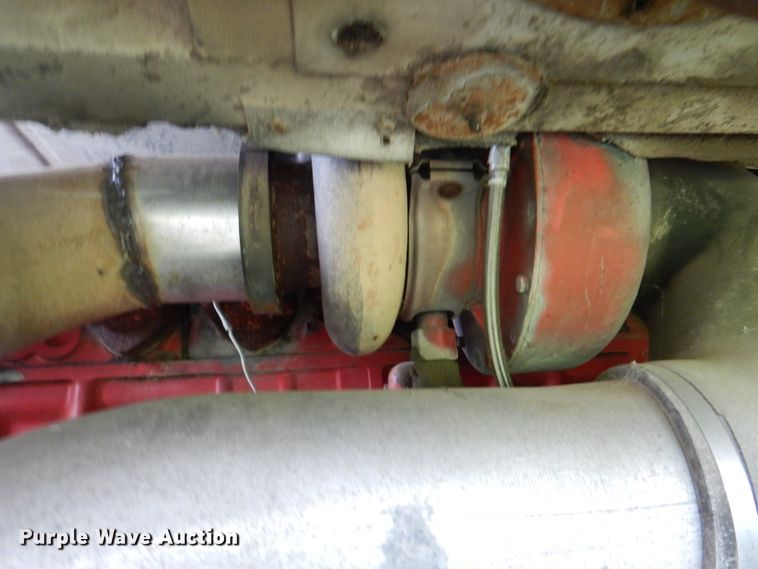 image for item JY9735 1975 International Transtar II  semi truck