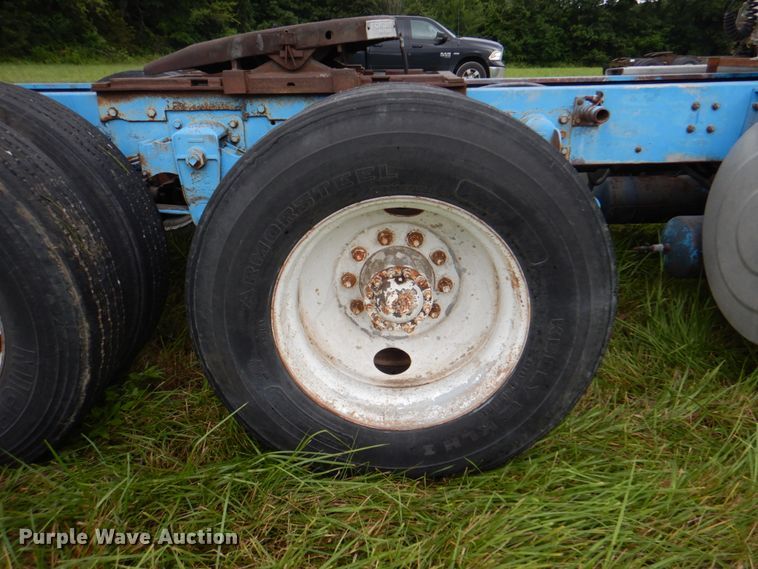 image for item JY9735 1975 International Transtar II  semi truck