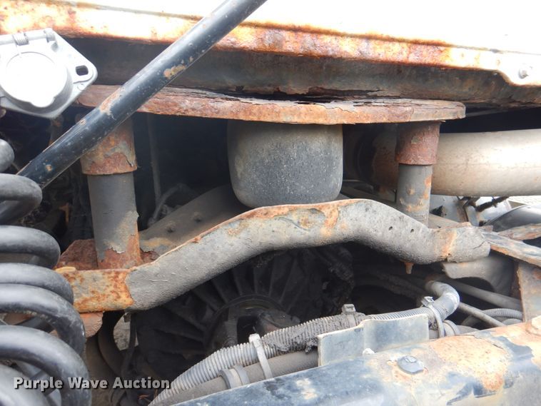 image for item JY9809 1999 Mack CH613  semi truck