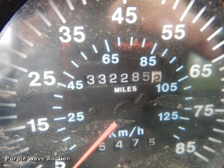 image for item JY9809 1999 Mack CH613  semi truck