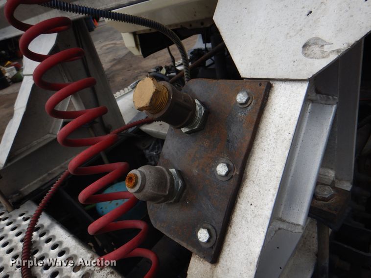 image for item JY9813 2007 Mack CXP613  semi truck