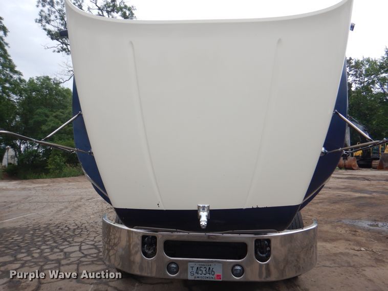 image for item JY9813 2007 Mack CXP613  semi truck