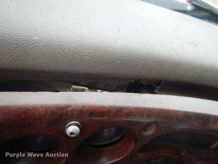 image for item JY9814 2005 Mack Vision CXN613  semi truck