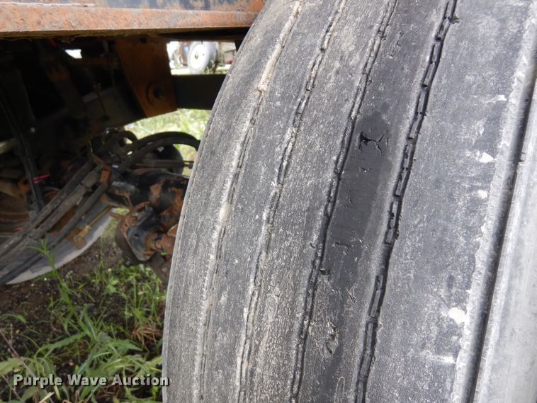 image for item KU9550 1998 Utility  flatbed trailer