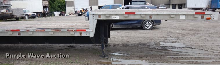 image for item KU9551 1995 Wilson CFD-900  drop deck trailer