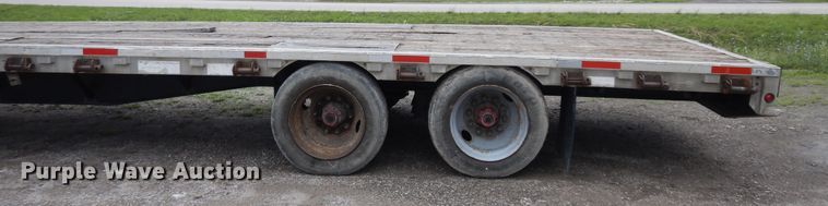 image for item KU9551 1995 Wilson CFD-900  drop deck trailer