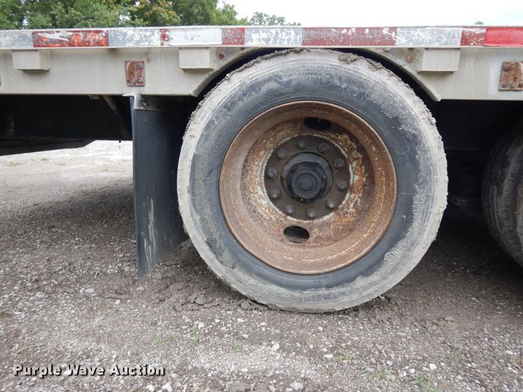 image for item KU9551 1995 Wilson CFD-900  drop deck trailer