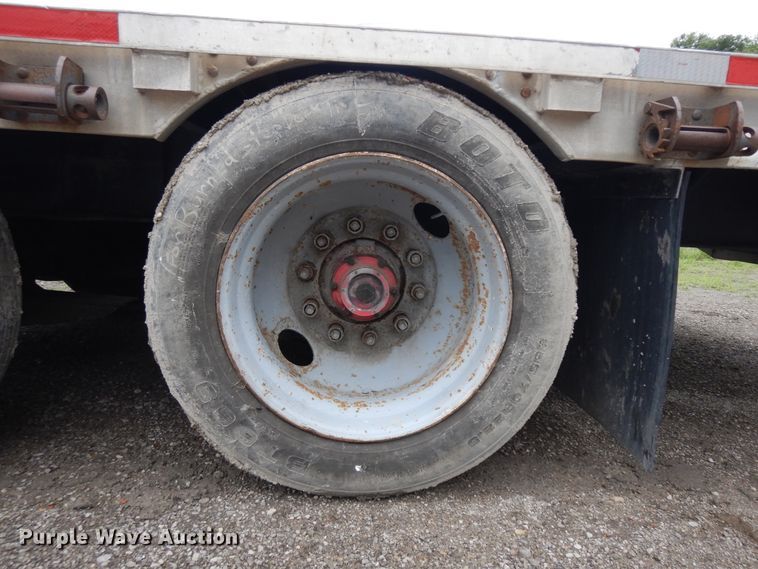 image for item KU9551 1995 Wilson CFD-900  drop deck trailer