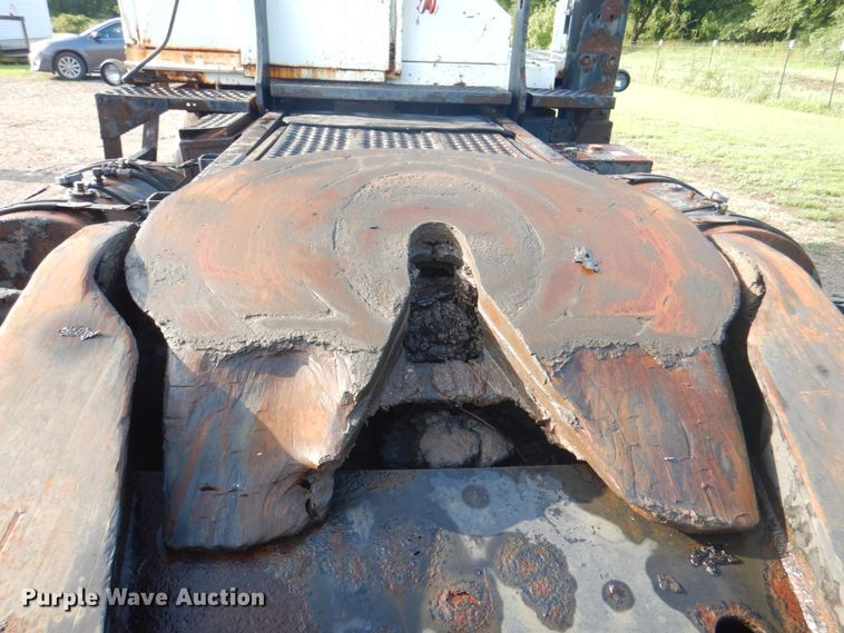 image for item KW9961 1999 Ottawa Commando 30  yard truck