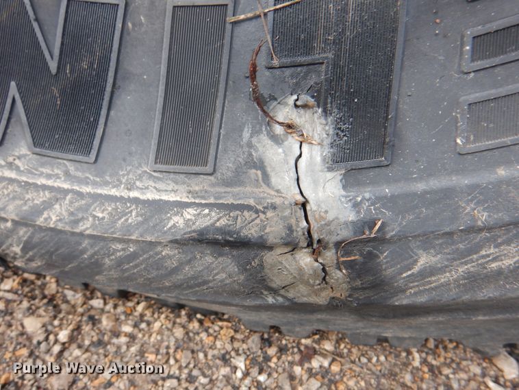 image for item KW9961 1999 Ottawa Commando 30  yard truck