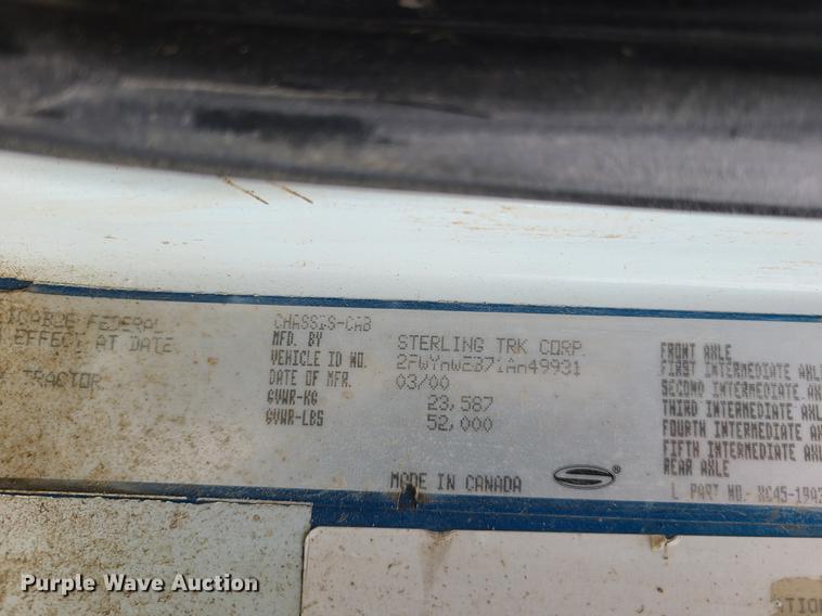 image for item L1360 2001 Sterling AT9500  semi truck