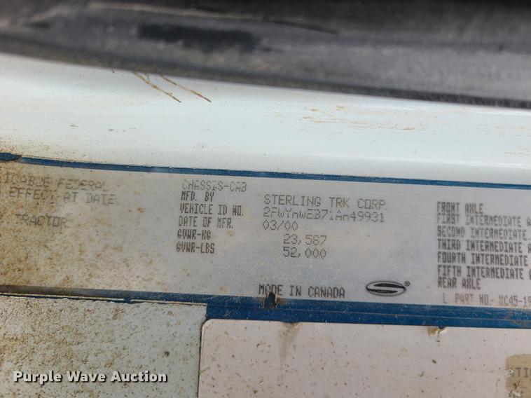 image for item L1360 2001 Sterling AT9500  semi truck