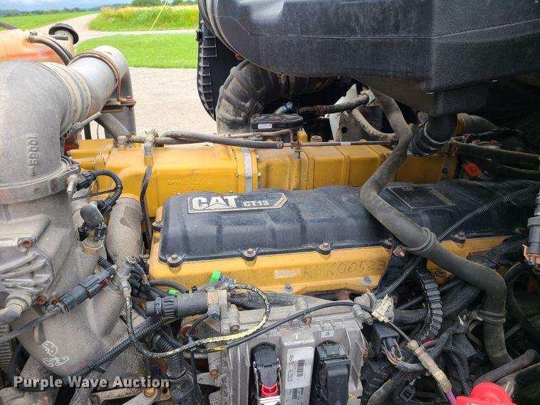 image for item L1374 2012 Caterpillar CT660L  semi truck