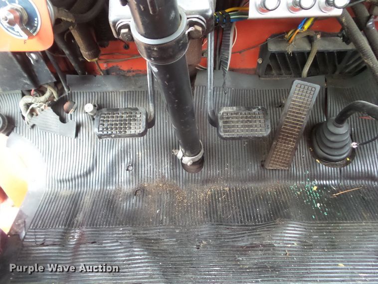 image for item DA7113 1972 Ford C707  pumper fire truck