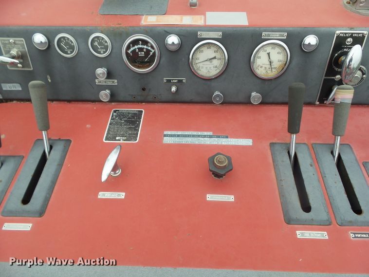 image for item DA7113 1972 Ford C707  pumper fire truck