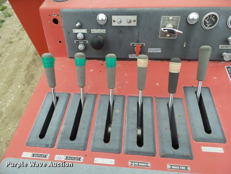 image for item DA7113 1972 Ford C707  pumper fire truck