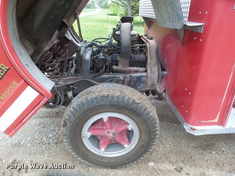 image for item DA7113 1972 Ford C707  pumper fire truck