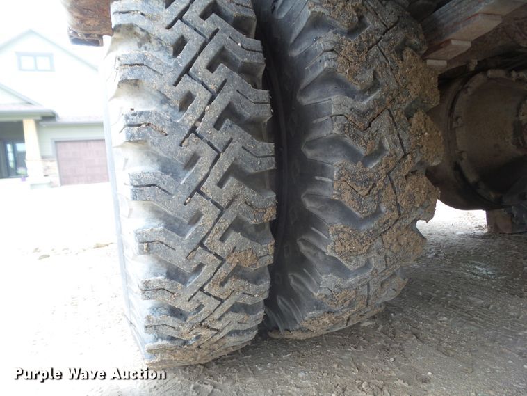 image for item DA7113 1972 Ford C707  pumper fire truck