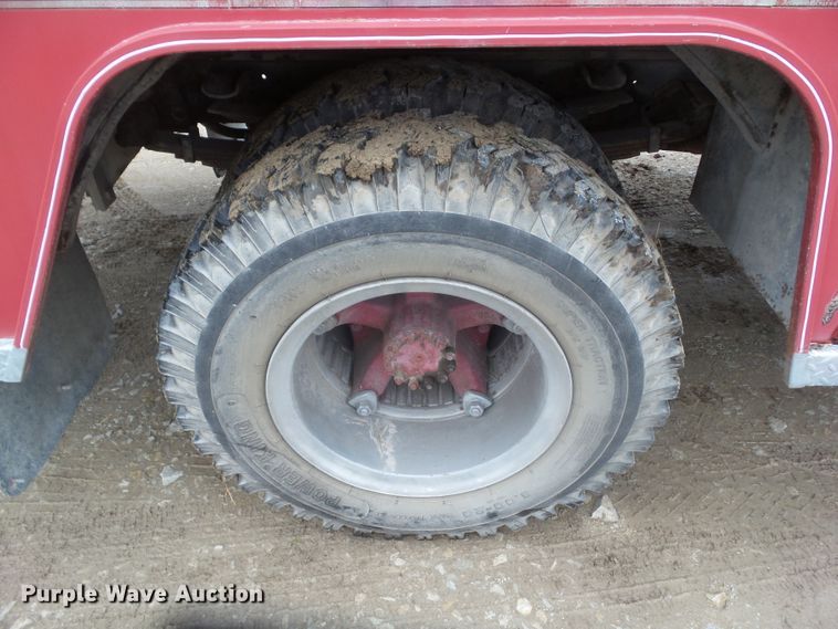 image for item DA7113 1972 Ford C707  pumper fire truck