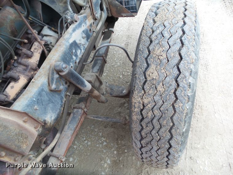 image for item DA7113 1972 Ford C707  pumper fire truck