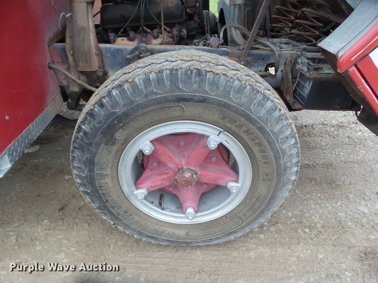 image for item DA7113 1972 Ford C707  pumper fire truck